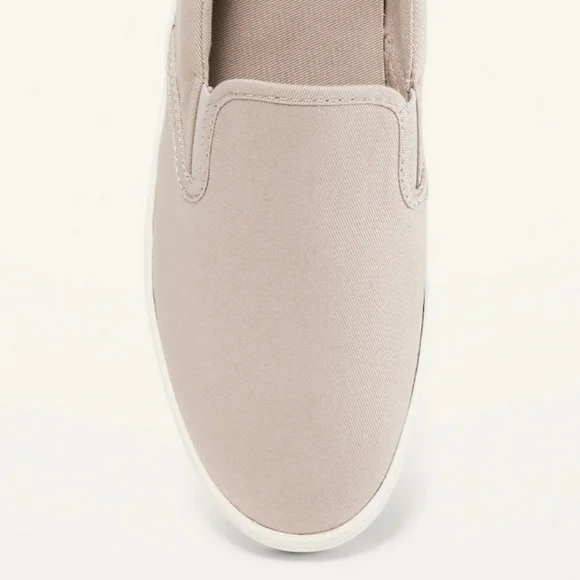 NWT Old Navy Canvas Slip-On Sneakers For Women Cotton Canvas - Picture 9 of 10